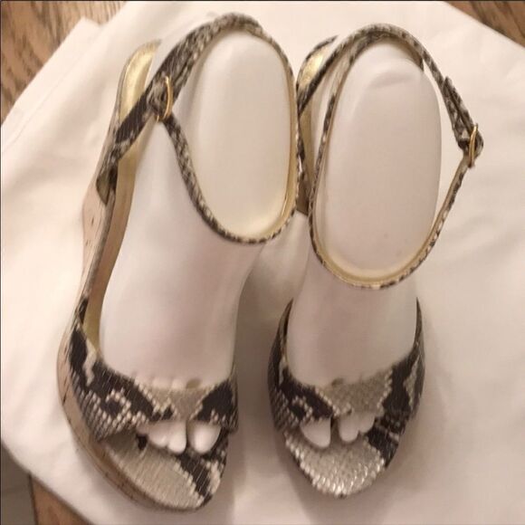 EMY MACK PYTHON PRINT WEDGE HEELS. NEW - Picture 3 of 6